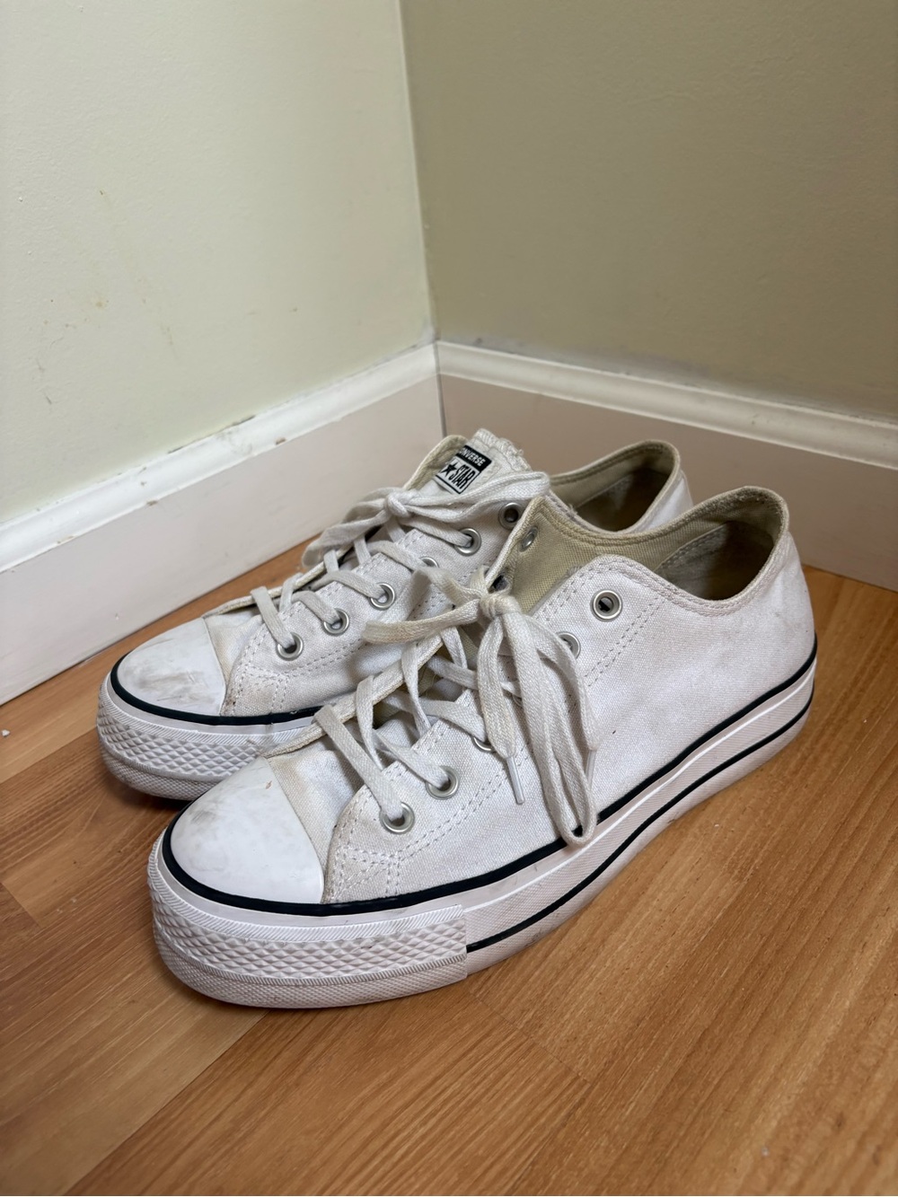 Converse White Low-Top Canvas Platform Sneakers